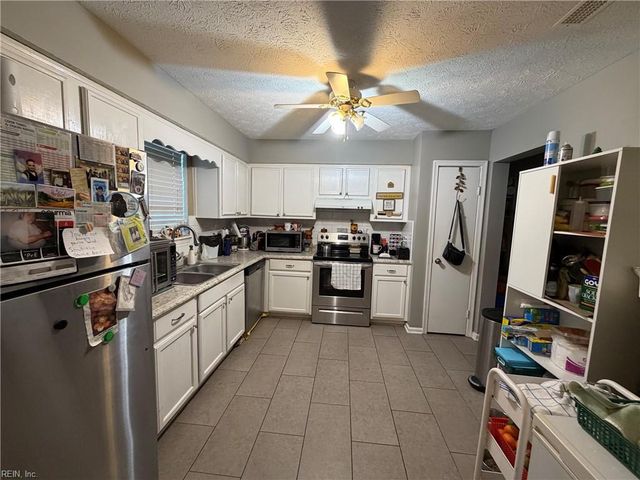 368 Deputy Ln Unit E, Newport News, VA 23608