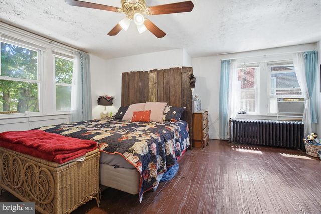 306 E HIGH ST, Manheim, PA 17545