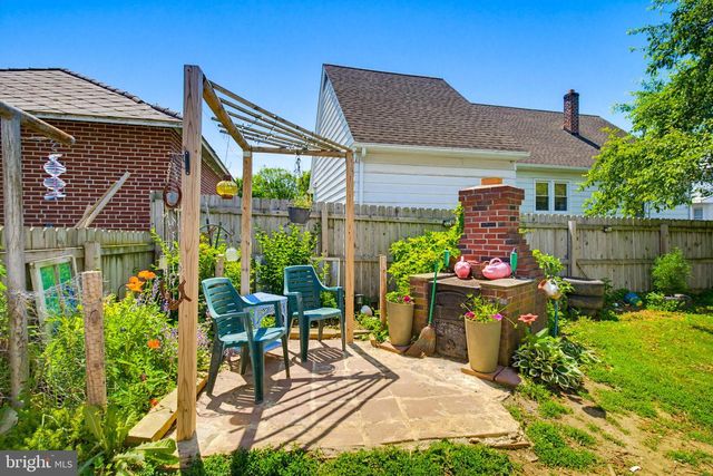 306 E HIGH ST, Manheim, PA 17545