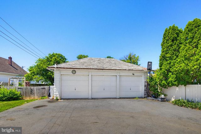 306 E HIGH ST, Manheim, PA 17545