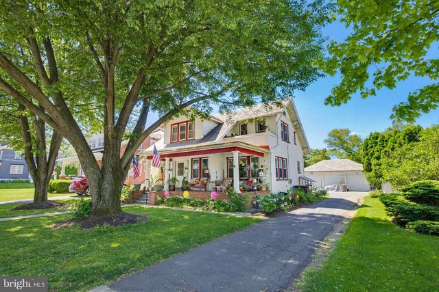 306 E HIGH ST, Manheim, PA 17545