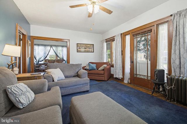 306 E HIGH ST, Manheim, PA 17545