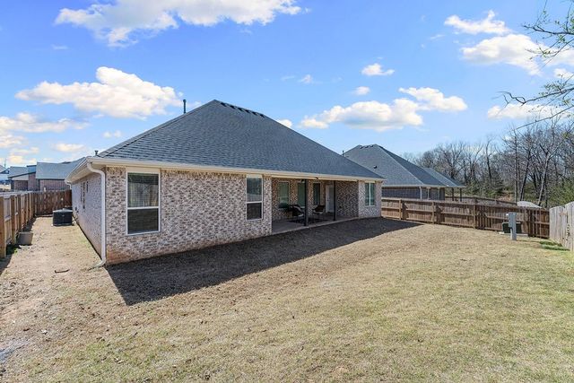 1340 Cittadella Avenue, Tontitown, AR 72762