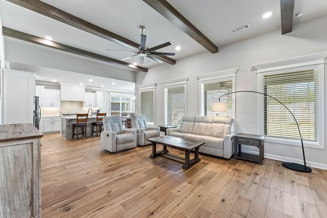 1340 Cittadella Avenue, Tontitown, AR 72762