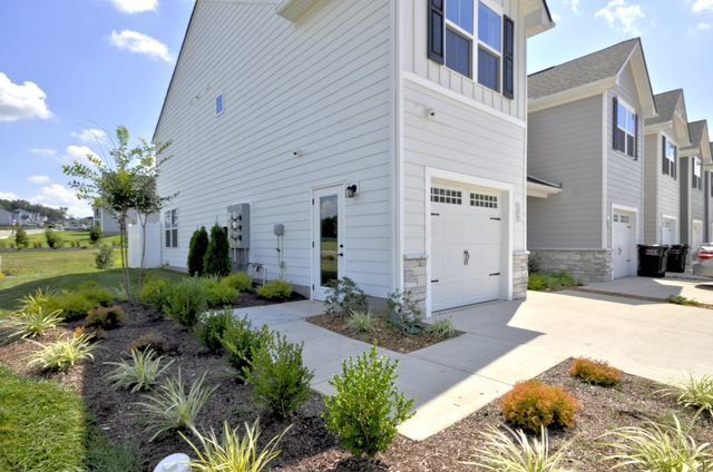 101 BULLPEN CT F, Clarksville, TN 37042