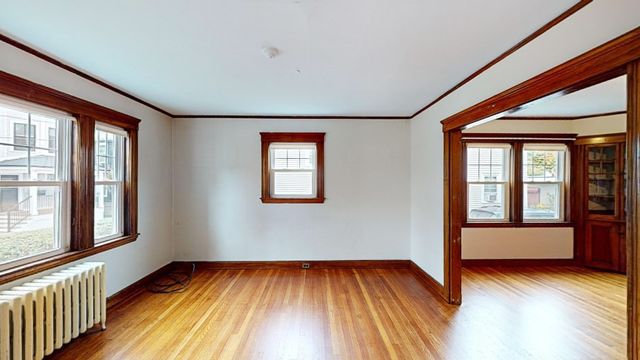 9 Henry St. 1, Brookline, MA 02445