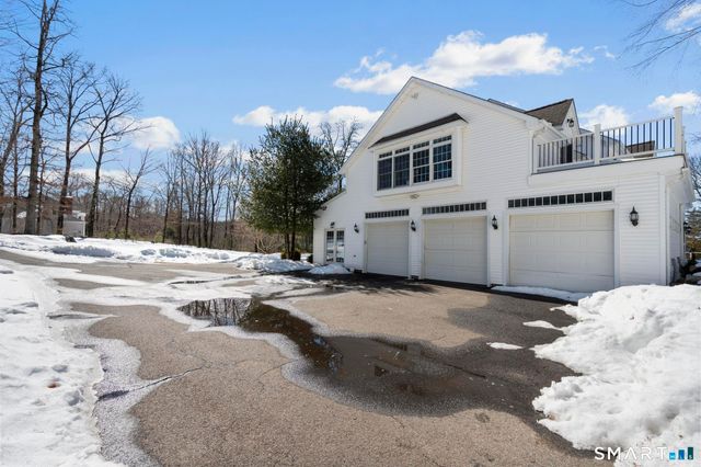 39 Nettleton Drive, Woodbridge, CT 06525