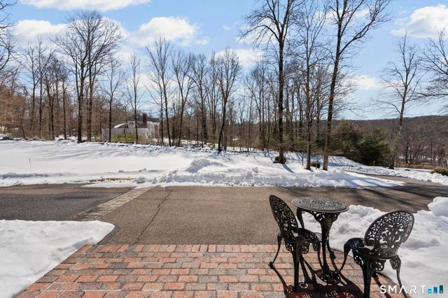 39 Nettleton Drive, Woodbridge, CT 06525