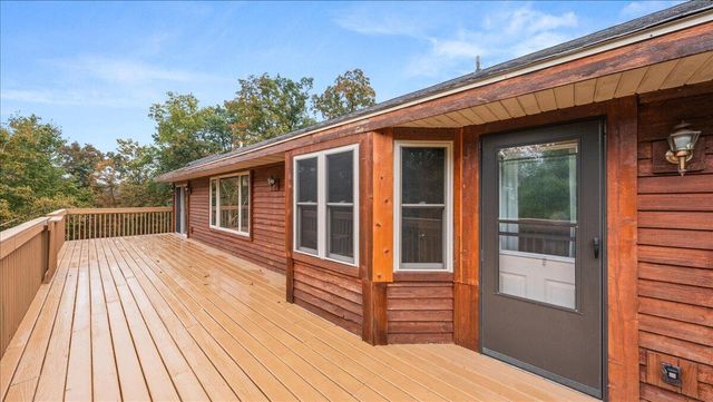 S5773 Reality ROAD, Viola, WI 54664