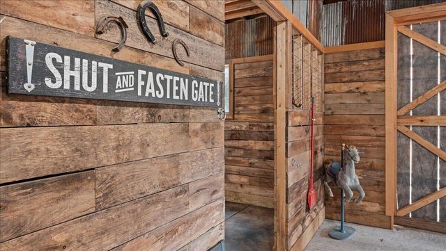 S5773 Reality ROAD, Viola, WI 54664