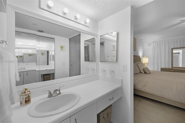 900 SW 142nd Avenue 306L, Pembroke Pines, FL 33027