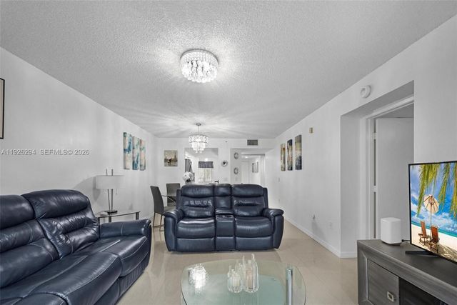 900 SW 142nd Avenue 306L, Pembroke Pines, FL 33027