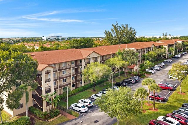 900 SW 142nd Avenue 306L, Pembroke Pines, FL 33027