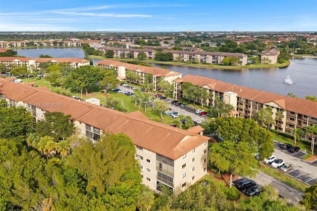 900 SW 142nd Avenue 306L, Pembroke Pines, FL 33027