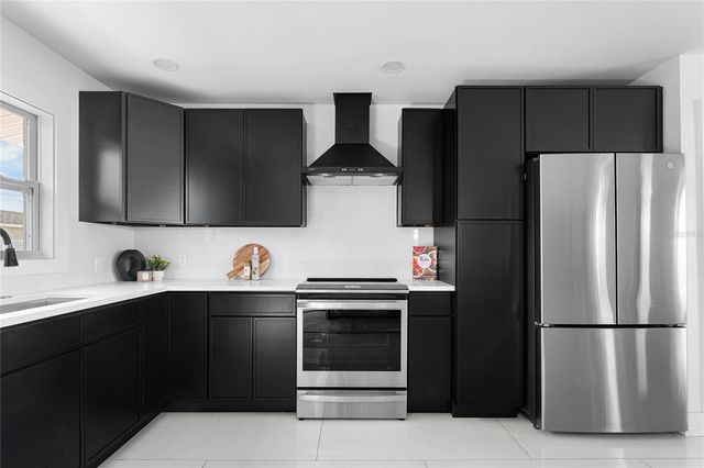 4808 W BAY COURT AVENUE, Tampa, FL 33611