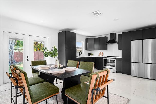 4808 W BAY COURT AVENUE, Tampa, FL 33611