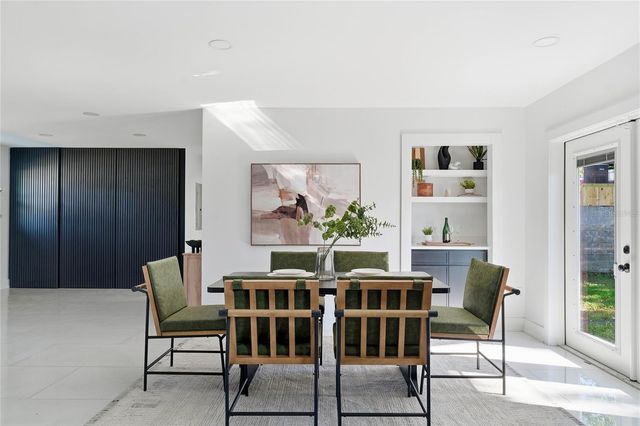 4808 W BAY COURT AVENUE, Tampa, FL 33611