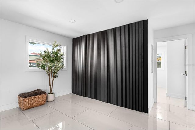 4808 W BAY COURT AVENUE, Tampa, FL 33611