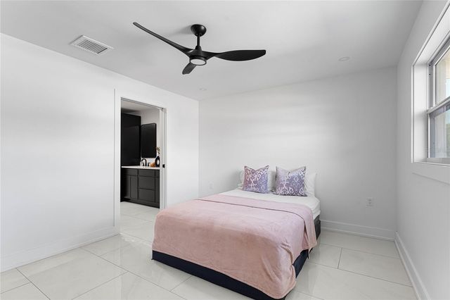 4808 W BAY COURT AVENUE, Tampa, FL 33611