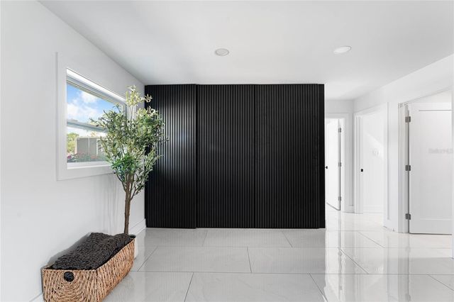 4808 W BAY COURT AVENUE, Tampa, FL 33611