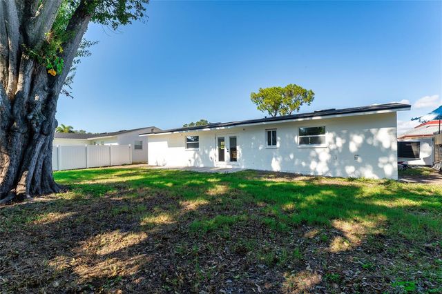 4808 W BAY COURT AVENUE, Tampa, FL 33611