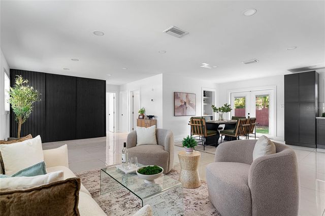 4808 W BAY COURT AVENUE, Tampa, FL 33611