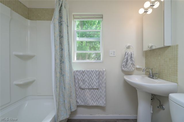 408 Newton Street, Tallmadge, OH 44278
