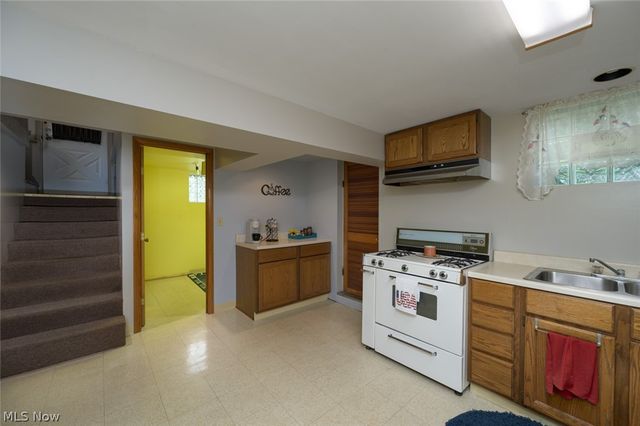 408 Newton Street, Tallmadge, OH 44278