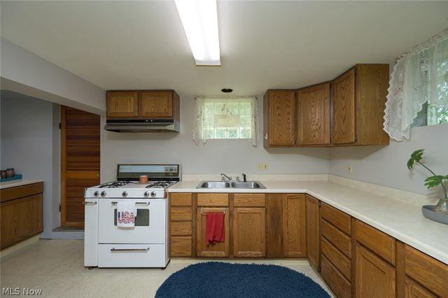 408 Newton Street, Tallmadge, OH 44278