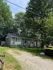 506 Fassett Street, Algonac, MI 48001