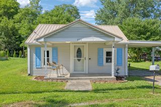 405 W McGlothlin St, Portland, TN 37148