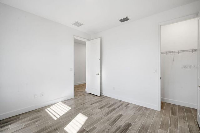 1558 TRAILHEAD LANE, Zephyrhills, FL 33541