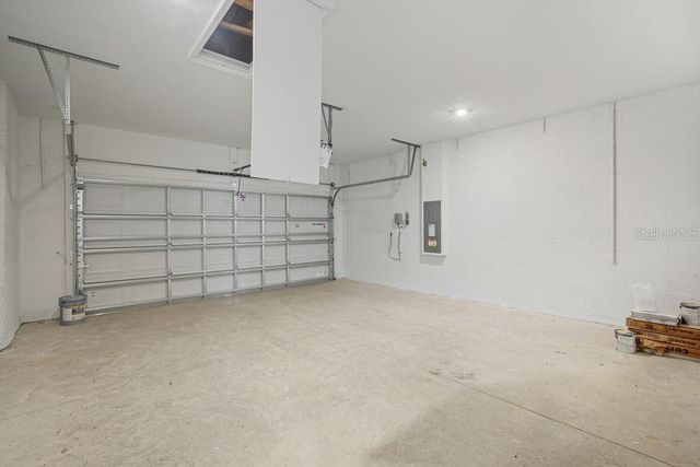 1558 TRAILHEAD LANE, Zephyrhills, FL 33541