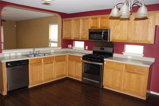 346 Strawn, Kyle, TX 78640
