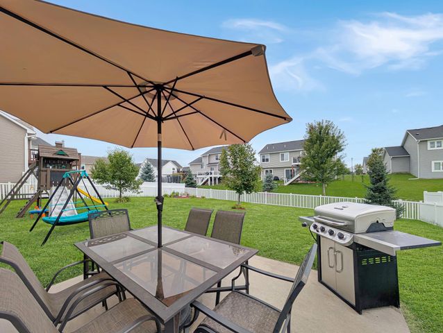 6966 94th Street S, Cottage Grove, MN 55016