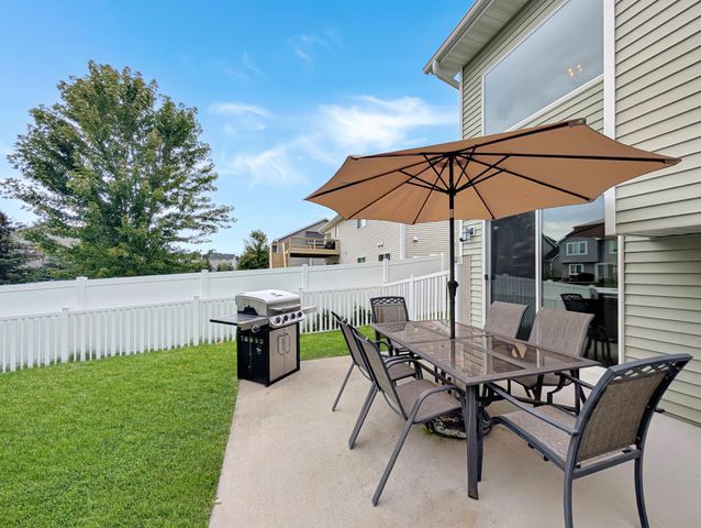 6966 94th Street S, Cottage Grove, MN 55016