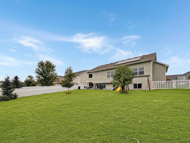 6966 94th Street S, Cottage Grove, MN 55016