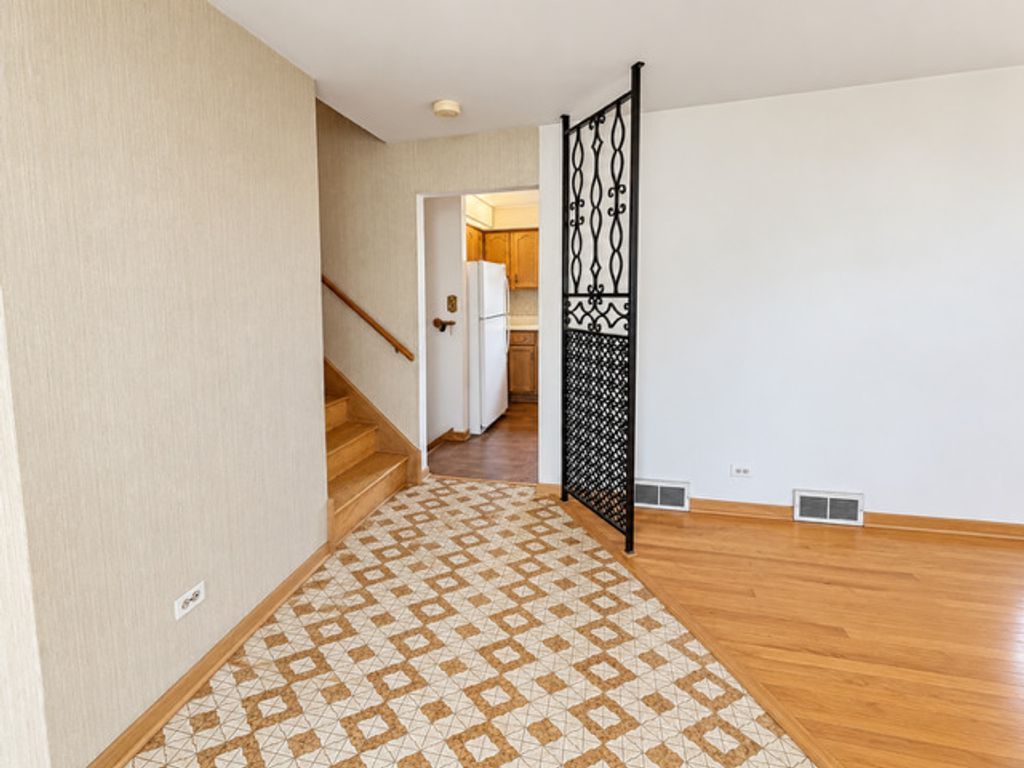 10321 Lacrosse Avenue, Oak Lawn, IL 60453 — photo 4