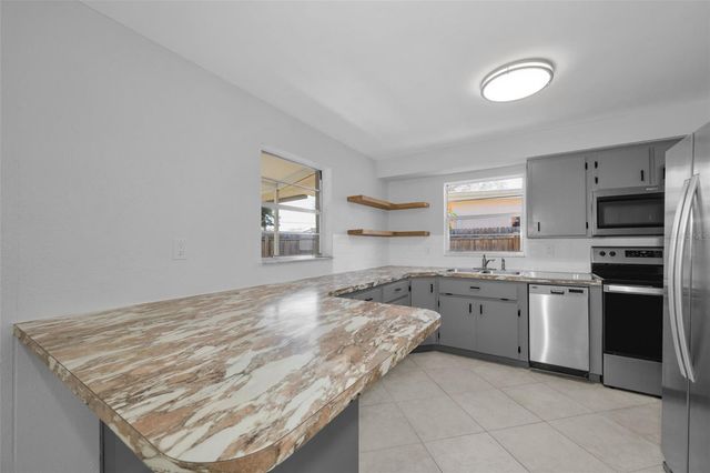 5449 63RD WAY N, St Petersburg, FL 33709