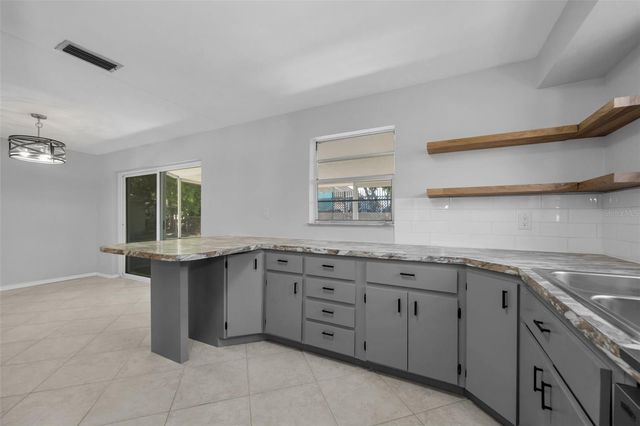 5449 63RD WAY N, St Petersburg, FL 33709