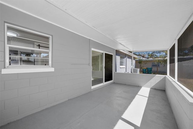 5449 63RD WAY N, St Petersburg, FL 33709