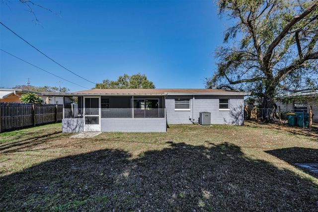 5449 63RD WAY N, St Petersburg, FL 33709