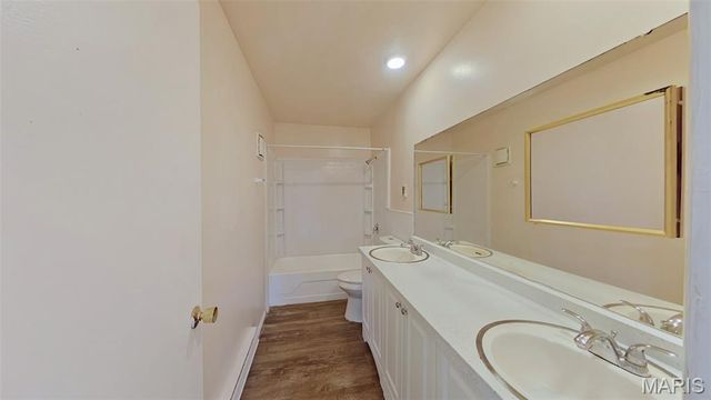 8729 Sieloff Drive C, St Louis, MO 63042