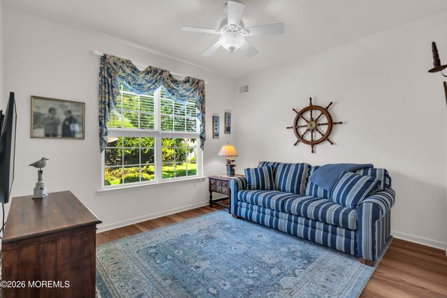 8 Fennel Court, Whiting, NJ 08759