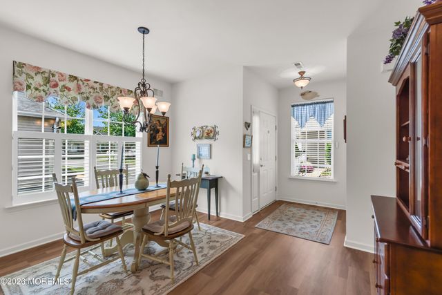8 Fennel Court, Whiting, NJ 08759
