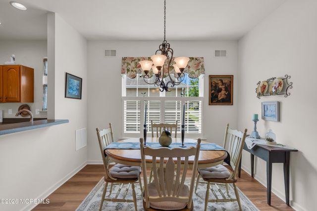 8 Fennel Court, Whiting, NJ 08759