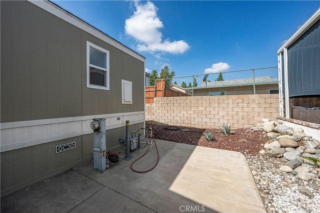 929 E Foothill Boulevard 31, Upland, CA 91786