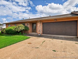 3317 Tuxedo B, Bartlesville, OK 74006