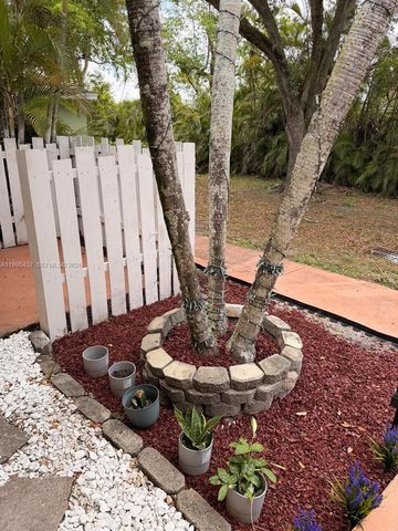 7220 Southgate Blvd 7220, Tamarac, FL 33321
