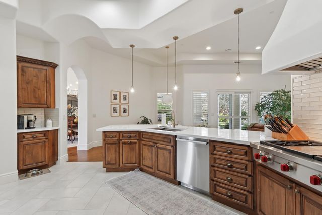 630 Lakeridge Dr, Auburn, CA 95603